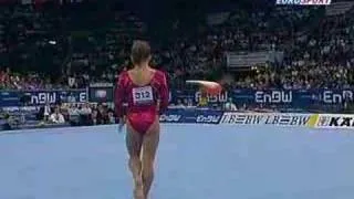 Shawn Johnson 2007 Worlds - Floor