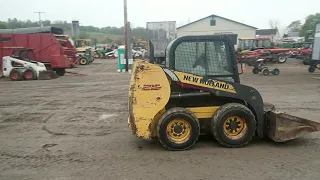 2012 NEW HOLLAND L215 For Sale