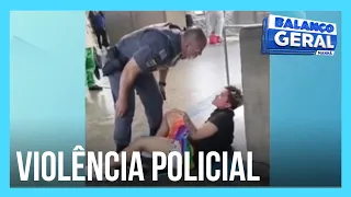 Policial dá tapa no rosto de mulher em estação de metrô de SP