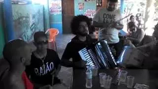 Mestrinho e companhia de manhã na padaria - Itaúnas Réveillon 2014-2015