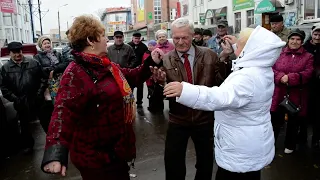 На рынке г.Орла. Осенний перепляс.