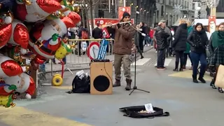 AMAZING Street Musician!