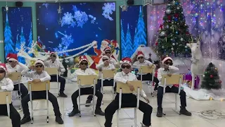 Bruno Mars Uptown Funk- Новогодний танец Санта Клауса🎅