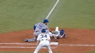 KC@TOR: Shields picks off Melky at first base