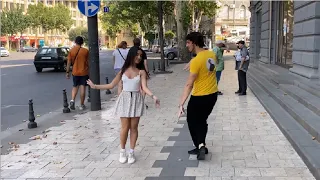 Девушка Танцует Очень Красиво На Улице Руставели Аджарули Гандагана ALISHKA Тбилиси Лезгинка 2021