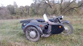 ездил к Днепру воздухом подышать, мотоцикл Днепр.