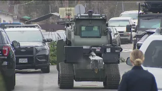 SWAT standoff with armed man in Mountain View continues, neighbors asked to shelter in place
