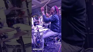 Le drummer Chachou x Cruz La ( show kompa gouyad à Paris)