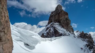 Восхождение на пик Компартии Киргизии соло