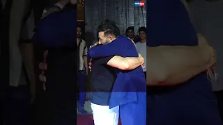 Aamir Khan Poses With Sunny Deol At 'Gadar 2' Success Party #ytshort