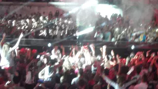 Kendji - La chanson de l'année - Andalouse - Nîmes - 2015