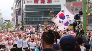 EXID 부산 광복동 위키드스노우 앞 플래시몹 - 150614 (나는 대한민국 방송용 플래시몹)