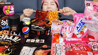 [Mukbang ASMR] Black & Pink 💗 Korean Convenience Food Jjajang Ramen Buldak Tiktok Jelly Ssoyoung