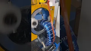 The whole process of packing a loake self-sealing tyre