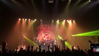 Anthrax - Caught in a Mosh (Live)