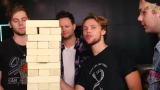 5 Seconds of Summer Live: Stripped & Intimate - Play Jenga    with a twist