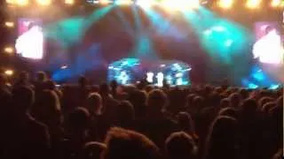 Prāta Vētra feat. Gustavo - Tur kaut kam jābūt (Live concert Jelgava 2012)