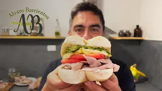 SÁNDWICH DE PERNIL ITALIANO. Según los entendidos, el mejor Sándwich Tradicional Chileno.