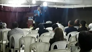 La diferencia entre saber de Dios y conocer conocer a Dios