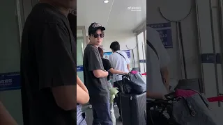 Dimash flying back from Yibin to Beijing