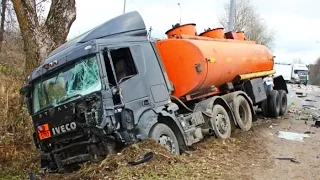 Truck crashes, truck accident compilation Part 14