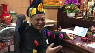 Китайский шаман, ведун, колдун или даже маг. The Chinese shaman. 🇨🇳 🇹🇼