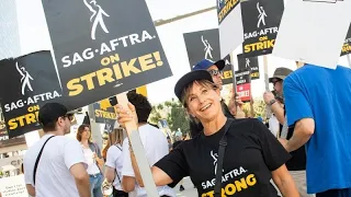 Забастовка сценаристов рушит экономику Голливуда