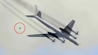 Scary moment! Ukraine's ambush missile immediately intercepted Russia's TU-95 strategic bomber!