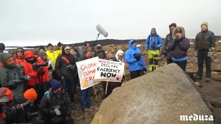 В Исландии простились с исчезнувшим из-за потепления ледником