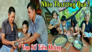 Tặng Số Tiền Lớn Cả Nhà 5 Người Đói Khổ Mừng Khóc Thấy Thương " Gặp Thêm Cảnh Này Nhìn Thật Xót Xa