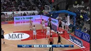 Real Madrid defeats Caja Laboral