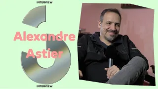 ALEXANDRE ASTIER - 2ème volet de Kaamelott, culture geek, série qu'il conseille & nouveaux projets