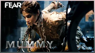 Making The New Mummy | Behind The Screams | The Mummy (2017)