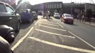 cyclist jumping red lights get squashed by double decker!