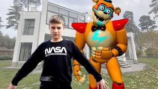 Тима СПРЯТАЛ Фредди у себя дома! 1 серия ФНАФ в реальной жизни | FNAF Security Breach in real life