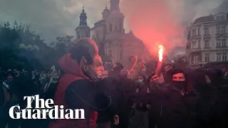 Teargas and water cannon used on anti-lockdown protesters in Prague