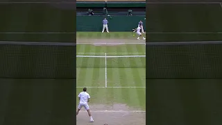 Trademark Stan Wawrinka Backhand Stunner 😍