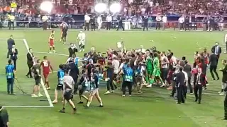 Liverpool Players Celebrate With The Fans The Big Winning Of Champions League Final