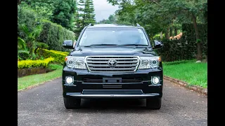 2015 Toyota Landcruiser 200 Black