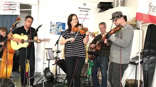 Fret and Fiddle play Further in the Deeper and Brenda Stubbert's Reel