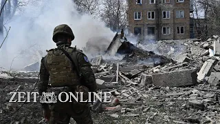 Bachmut: Ukraine wirft Russland Taktik der verbrannten Erde vor