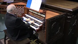 Doug Marshall plays "Now Thank We All Our God" by J.S. Bach, arr. by Virgil Fox