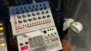 How to connect the Korg volca sample 2 to external midi device (one channel all the parts / samples)