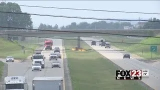 VIDEO: Teens cause thousands in damage by throwing rocks at cars