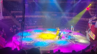Цирк Шоу Фонтанов-Принц цирка
