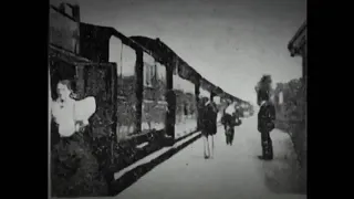 ?Arrival of a Train at Vincennes Station (1896) ㅡ Georges Méliès? ~ from Beaulieu flipbook