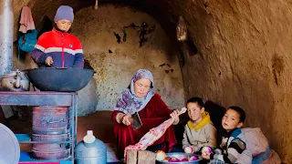 Living in a Dangerous and Risky Cave | Cold Winter Day in a Cave and Cooking Village Style Food