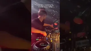 Only Skrillex can do this...😮