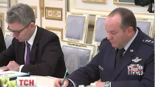 Командувач НАТО в Європі не виключає постачання альянсом зброї Україні