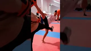 Muay Thai Teep tuesday